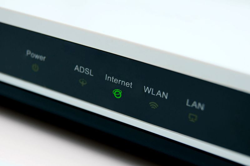 Android RTMP播放器：如何在Android設(shè)備上播放RTMP流？